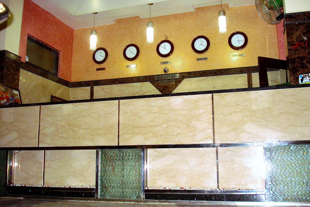 Hotel Wall City New Delhi Eksteriør bilde