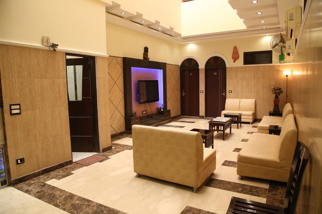 Hotel Wall City New Delhi Eksteriør bilde